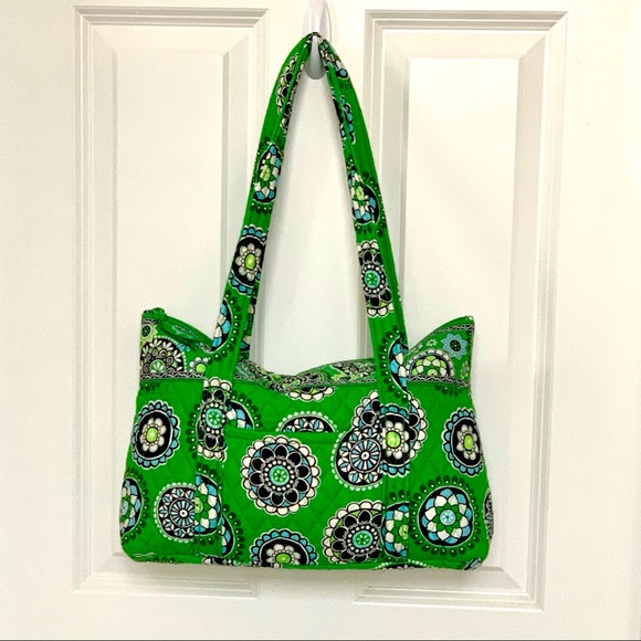 Vera Bradley Handbags - Vera Bradley Cupcake Green Shoulder Bag